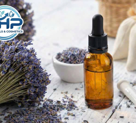 Tinh Dầu Tự Nhiên (Lavender, Chanh, Bạc Hà): “Siêu Thơm” Kháng Khuẩn – Lựa Chọn Xanh Thay Thế Fragrance Tổng Hợp